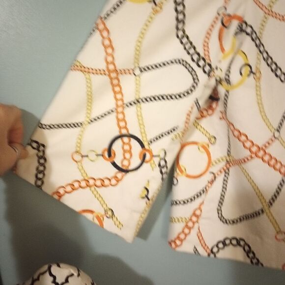 Chain print three quarter length sleeve cropped blazer - Picture 6 of 11